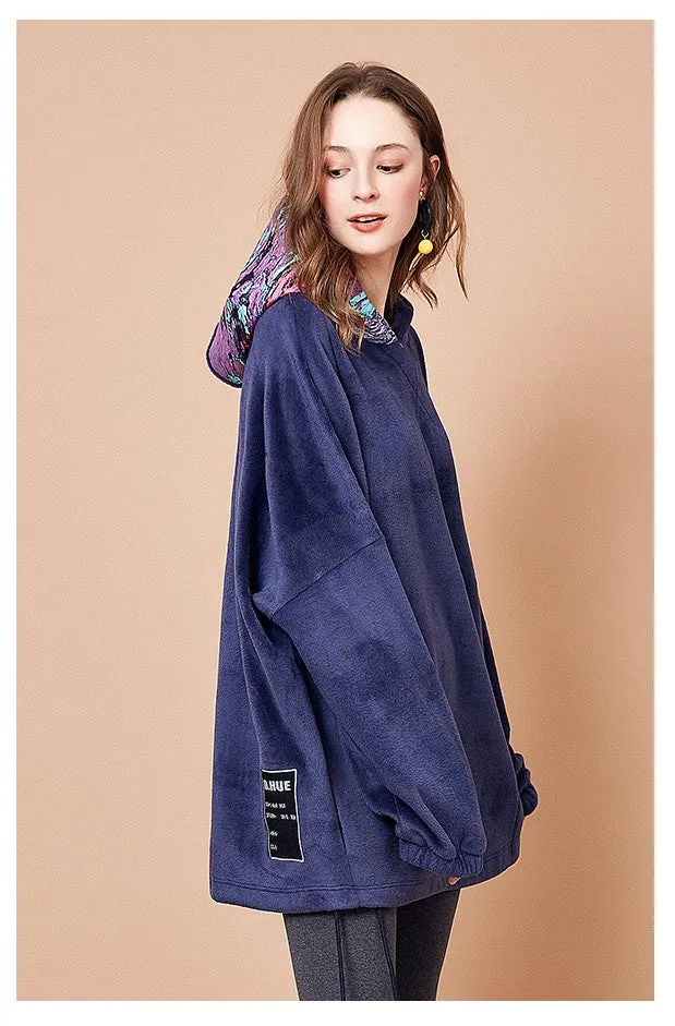 ARTKA OVERSIZED HOODIE WITH MULTI COLOR PRINT HOOD