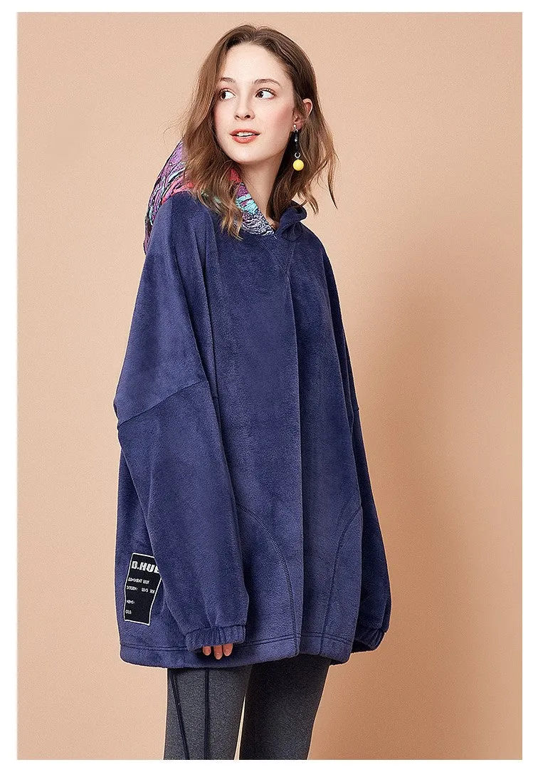 ARTKA OVERSIZED HOODIE WITH MULTI COLOR PRINT HOOD