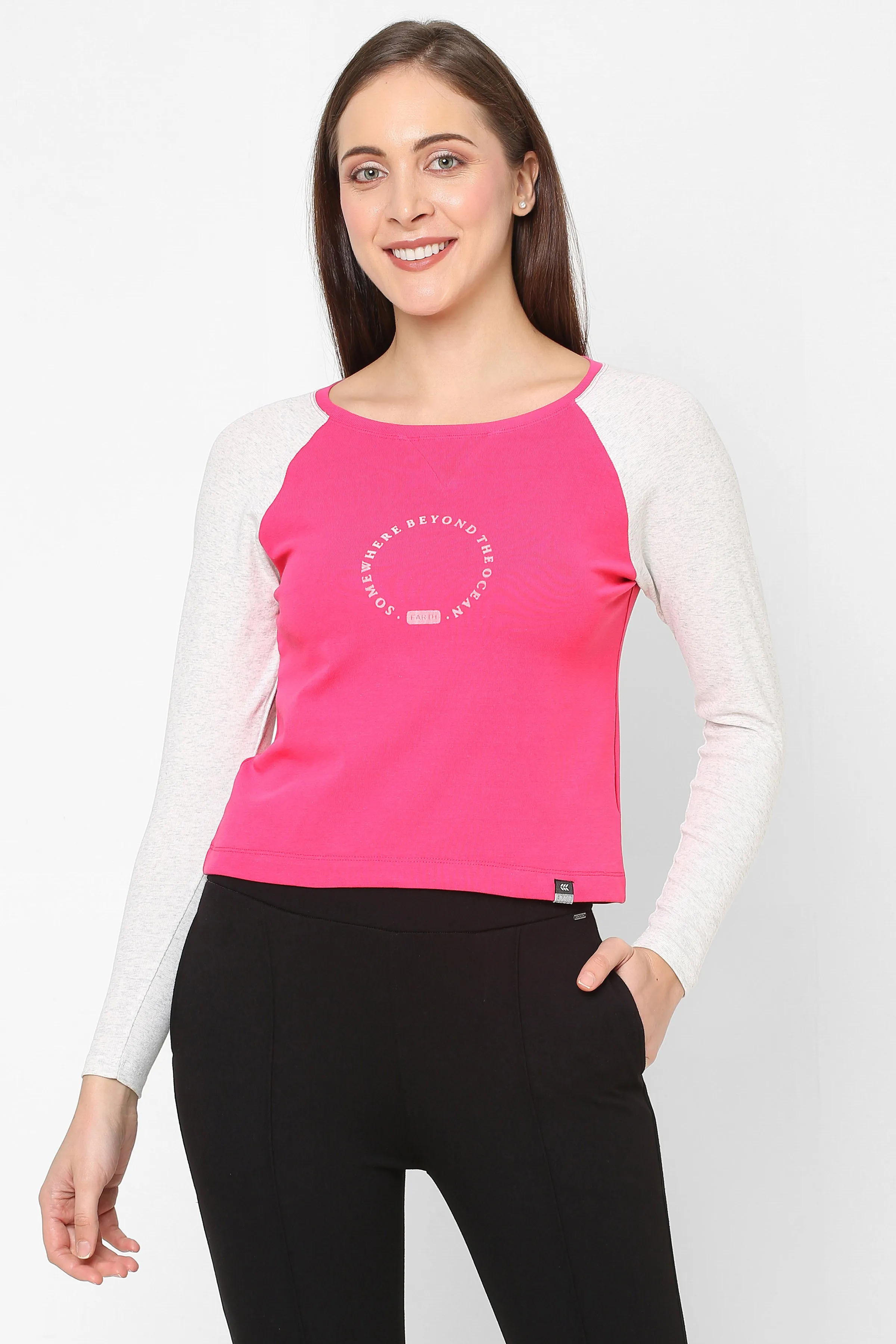 BOAT NECK RAGLAN SLEEVE PRINTED COTTON CROP TEE