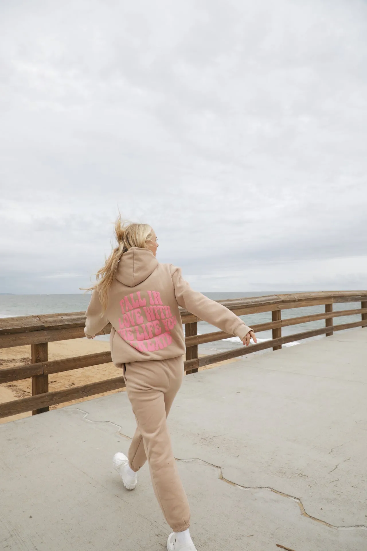 FILWTLYC HOODIE // SAND