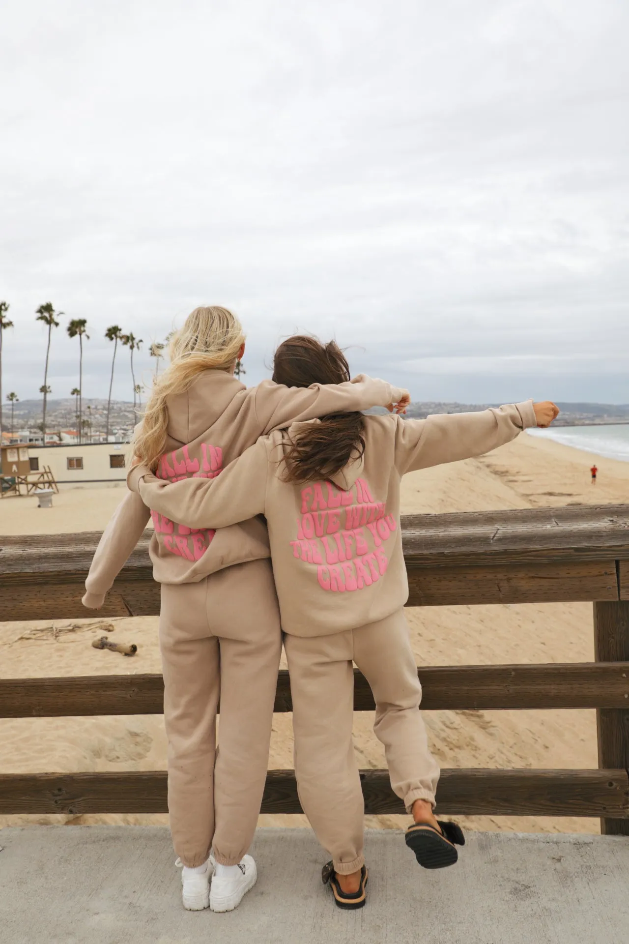 FILWTLYC HOODIE // SAND