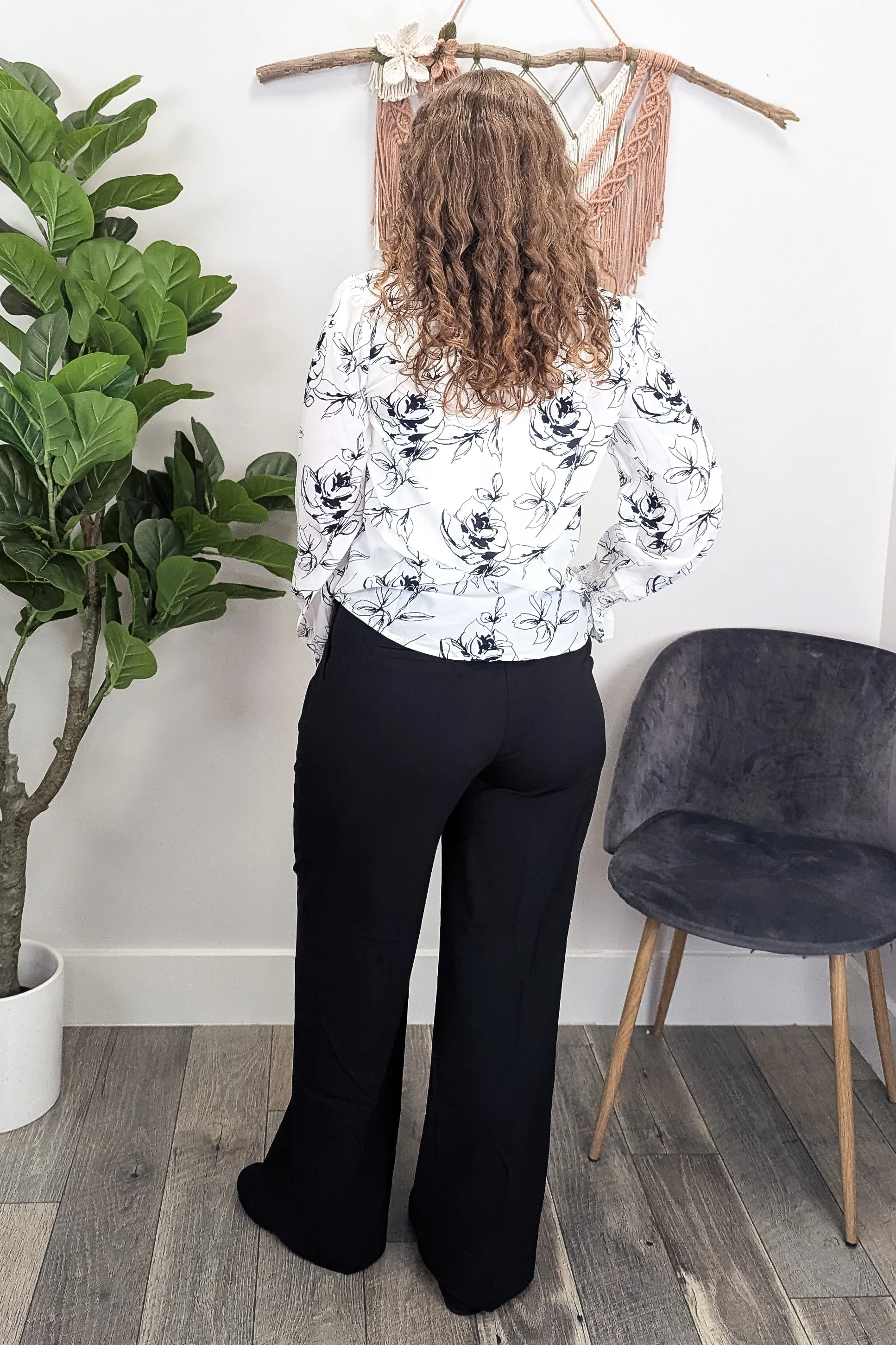 VL Floral Print V-Neck Blouse