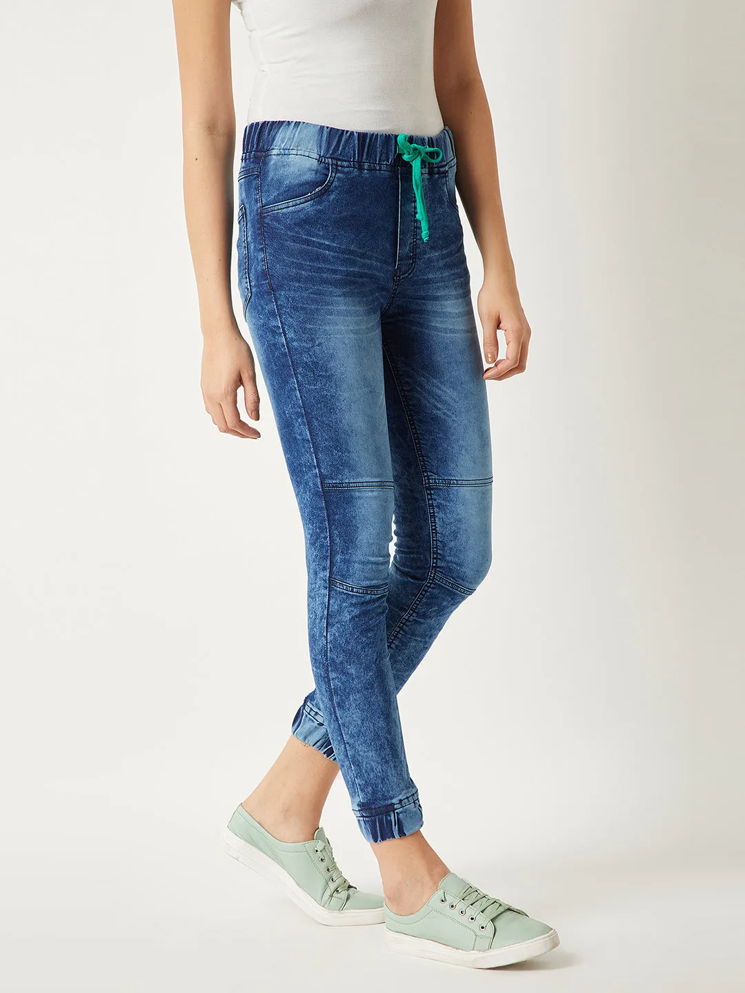 Women's Blue Relaxed Fit Mid Rise Regular Length Ice Wash Stretchable Denim Joggers